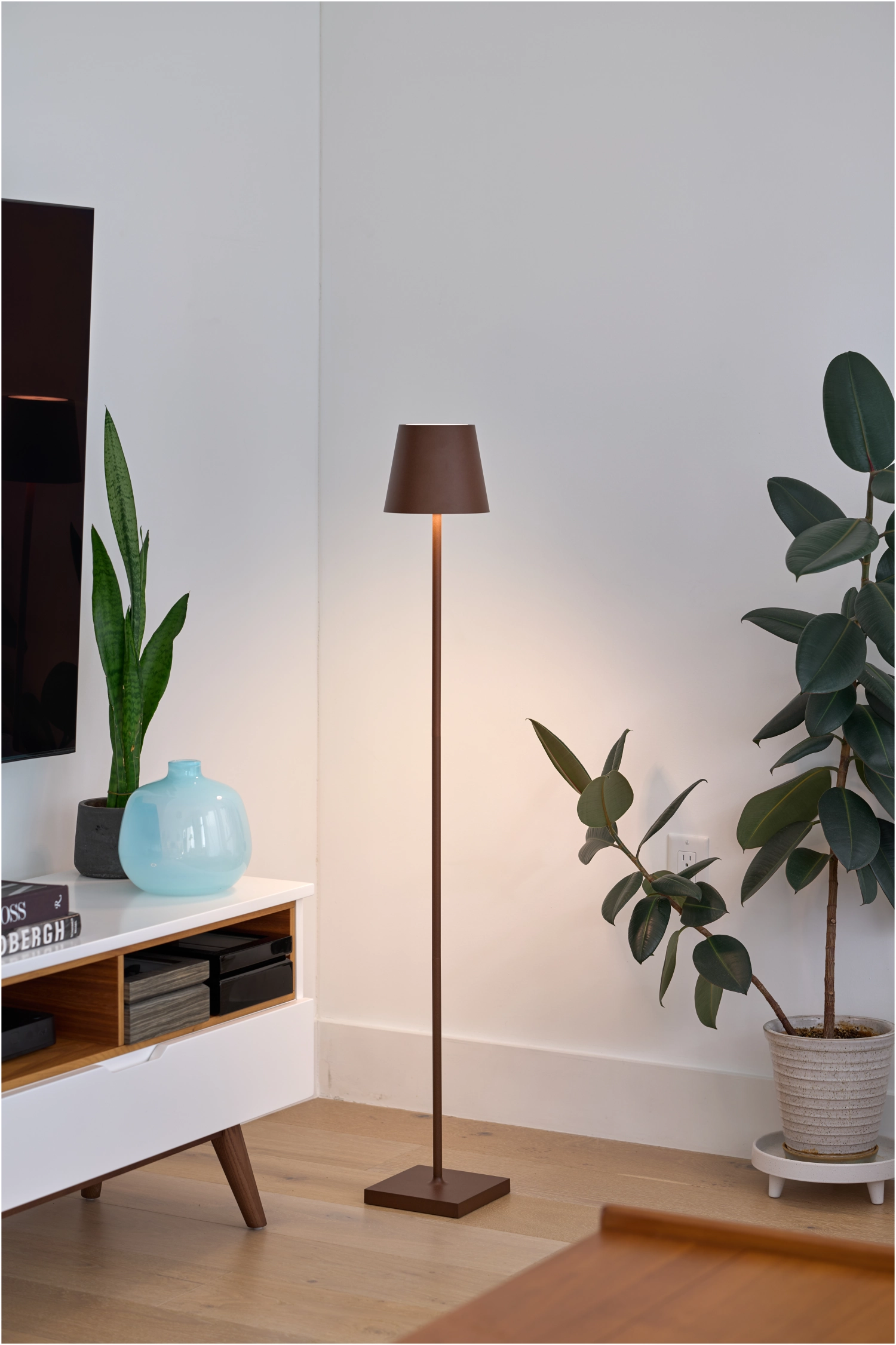 Poldina Pro Stehlampe