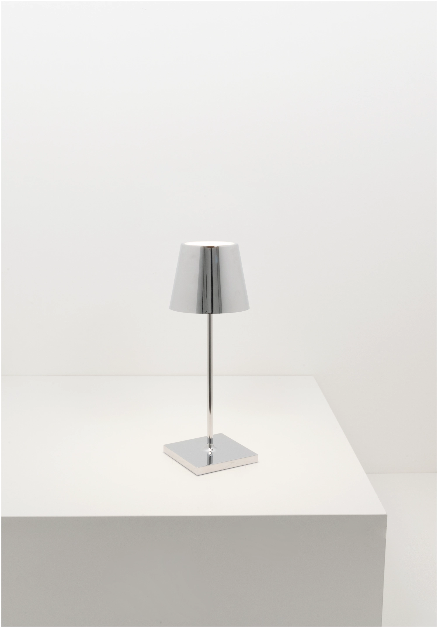 Poldina Pro mini Tischlampe